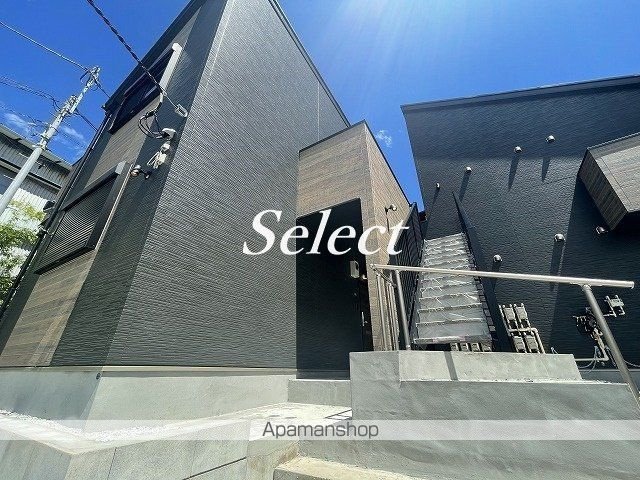 横浜市港南区笹下３丁目のアパートの外観