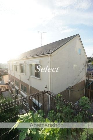 横浜市港南区上大岡東２丁目のアパートの外観