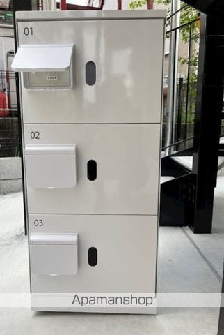 ハーミットクラブハウス上大岡のロビー
