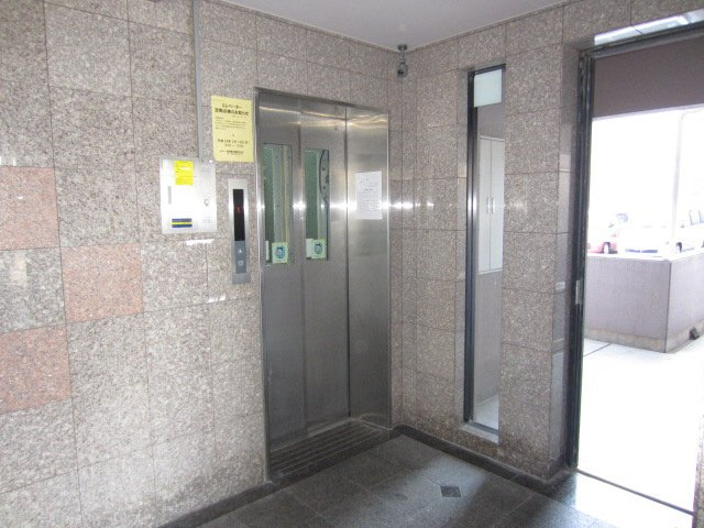 【エントランス】