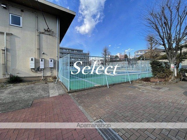 ＬＡＶＩＥＥＳＴＢＥＬＬＥ横浜白楽の周辺|六角橋公園プール 公園 731m 