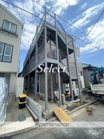 横浜市金沢区洲崎町のアパートの外観