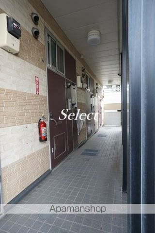 レオパレス久良岐ヶ丘のロビー