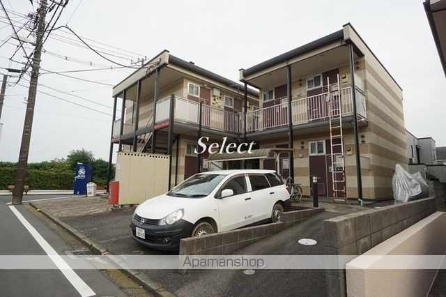 レオパレス久良岐ヶ丘の外観