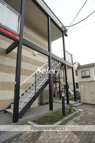 レオパレス久良岐ヶ丘の外観
