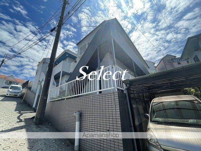 横浜市磯子区中原３丁目のアパートの外観