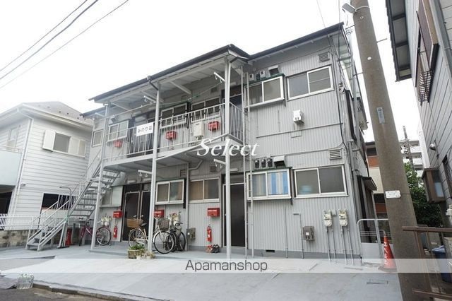 横浜市磯子区杉田５丁目のアパートの外観