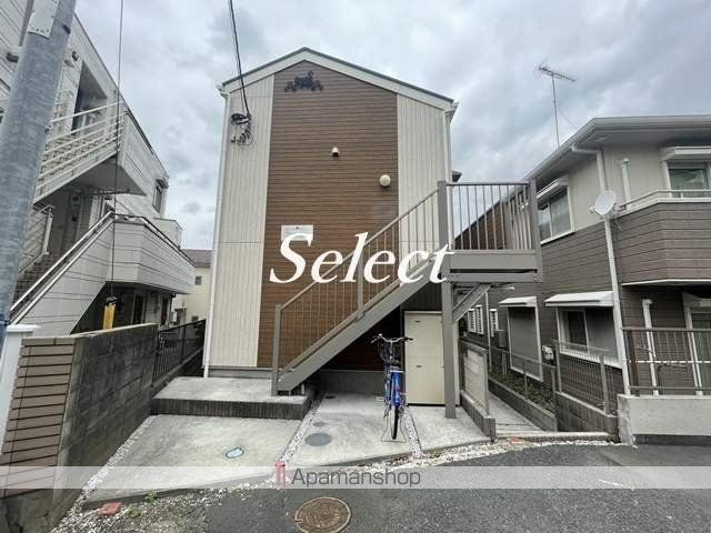 横浜市磯子区杉田４丁目のアパートの外観
