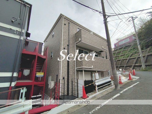 ハーミットクラブハウス杉田の外観
