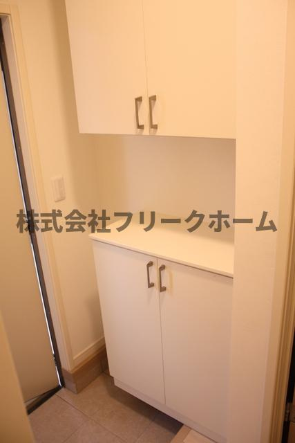 三鷹市井の頭２丁目のタウンの玄関