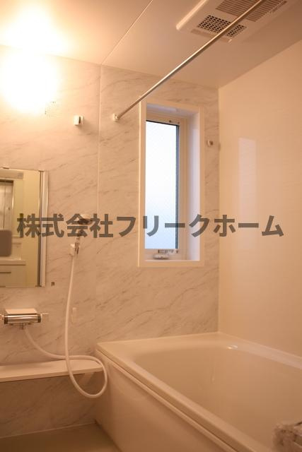 三鷹市井の頭２丁目のタウンの浴室