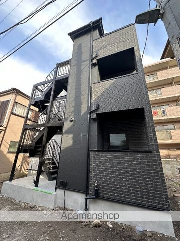 横浜市保土ケ谷区西久保町のアパートの外観