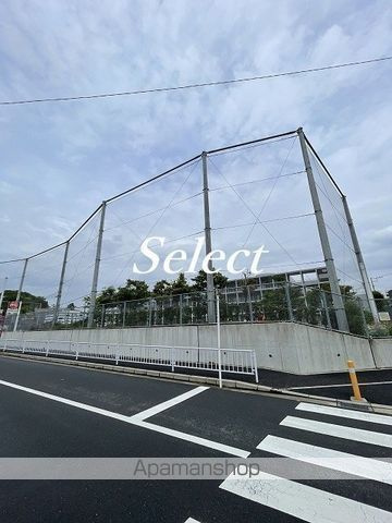 ＱＵＩＥＴ　ＣＲＡＢ　ＨＯＵＳＥ　ＭＩＸ　保土ヶ谷Ｂ号棟の周辺|横浜市立子安小学校 小学校 1244m 