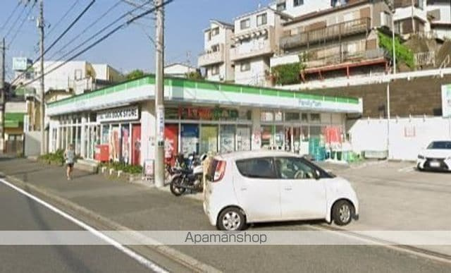 グランガーデン弘明寺の周辺|ファミリーマート コンビニ 1774m 