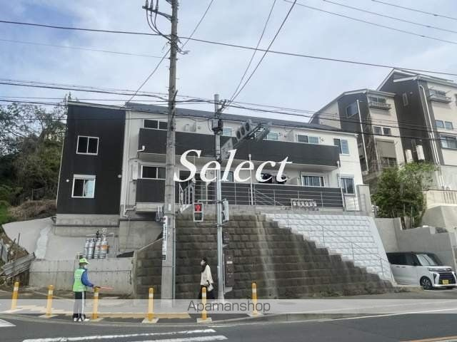 グラン六ツ川の外観