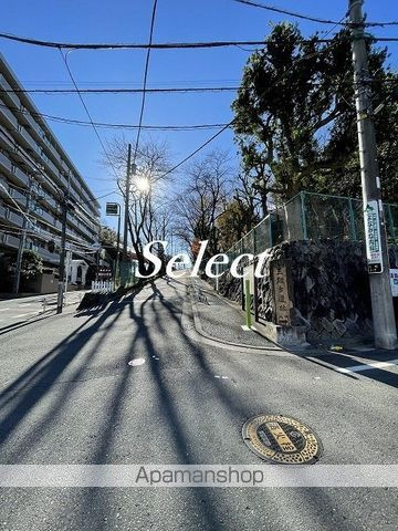 横浜市南区蒔田町のアパートの周辺|横浜市立岡村小学校 小学校 540m 