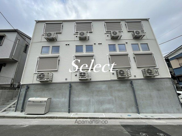 横浜市南区堀ノ内町２丁目のアパートの外観