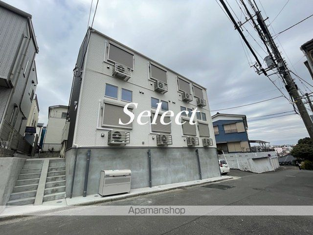 横浜市南区堀ノ内町２丁目のアパートの外観