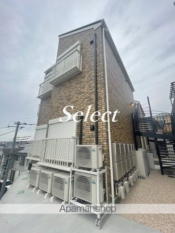横浜市南区別所２丁目のアパートの外観