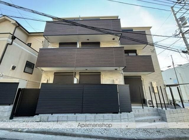 横浜市南区大岡１丁目のアパート
