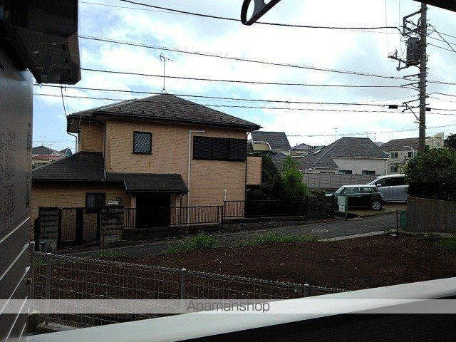 横浜市中区本郷町３丁目のアパートの展望