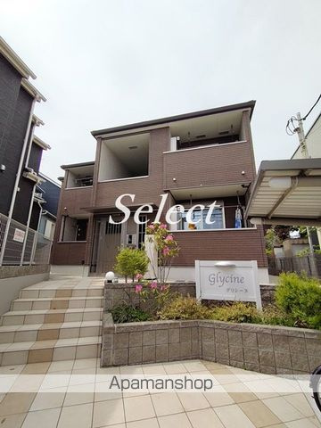 横浜市中区本郷町３丁目のアパートの外観