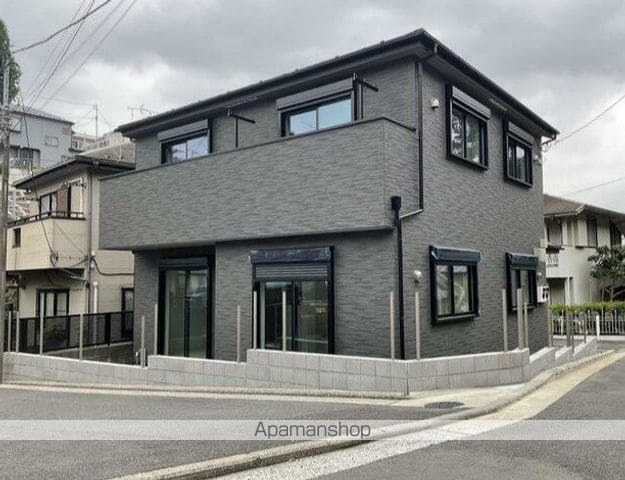 横浜市中区本郷町３丁目のアパート