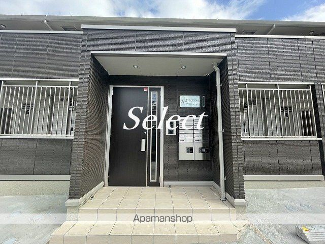 オリヴィア山手のエントランス