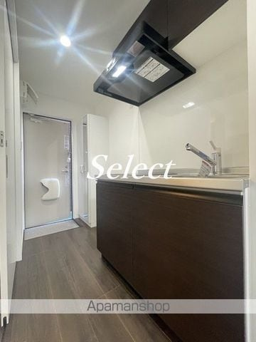 横浜市中区鷺山のアパートの内装
