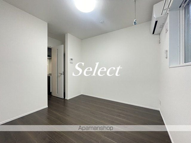 横浜市中区鷺山のアパートの内装