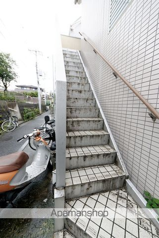 ピュアハウス藤棚三番館のエントランス