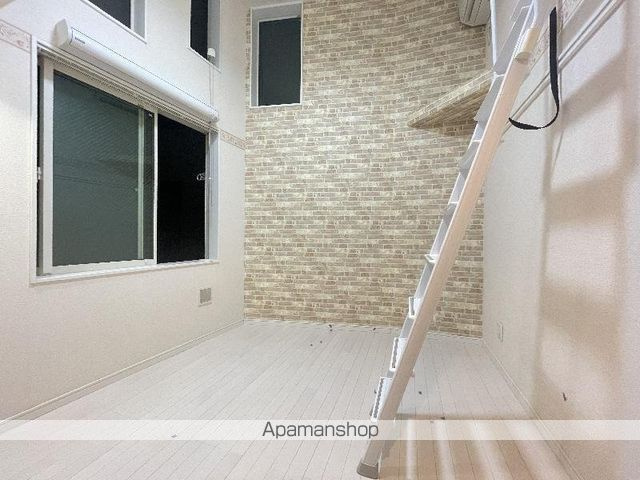 横浜市西区西戸部町２丁目のアパートの内装