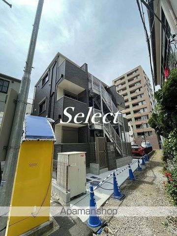 ラソルティ横浜の外観