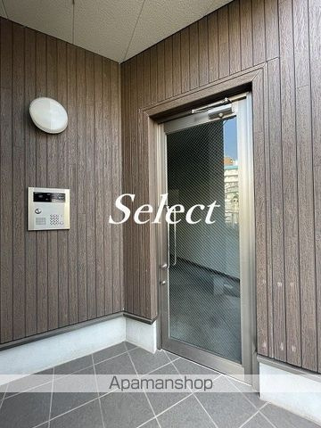 リバーサイド横浜のエントランス