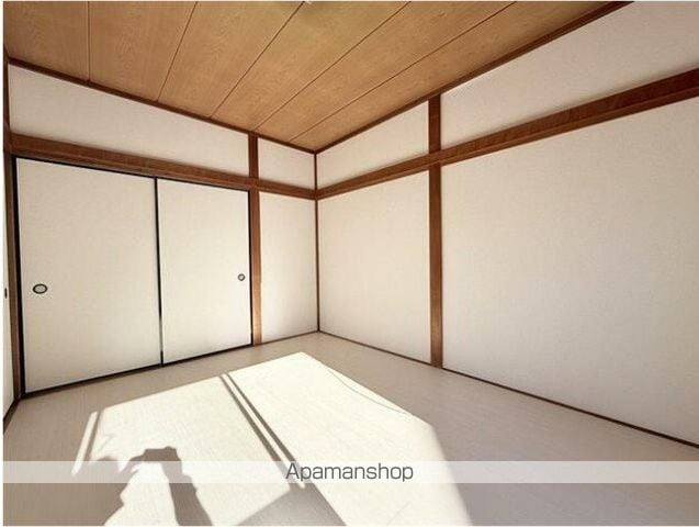 コーポ肥田の内装