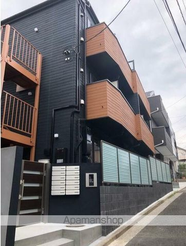 横浜市神奈川区上反町２丁目のアパート
