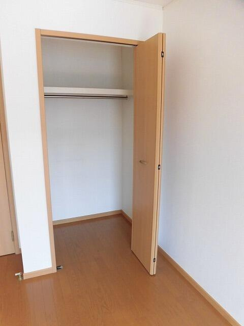 稲城市矢野口のアパートの収納