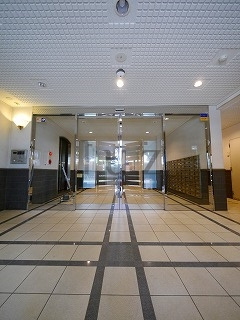 アールケープラザ新横浜Ⅲのエントランス