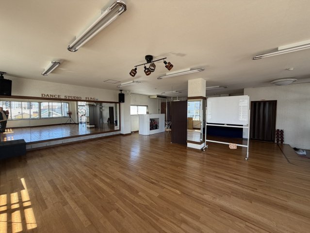 成萬ビル