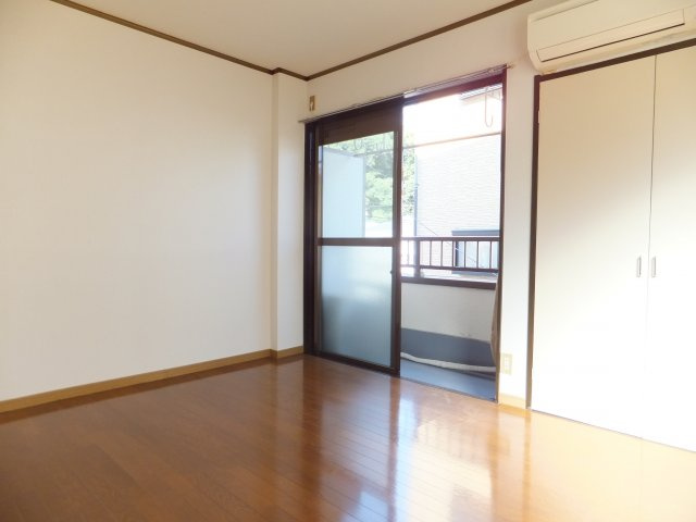 シュロス飯田Ⅱの洋室