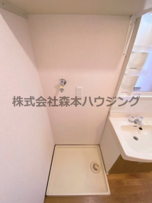 【設備】 | 　ヴィラコンフォートⅠ | 室内洗濯機置き場です