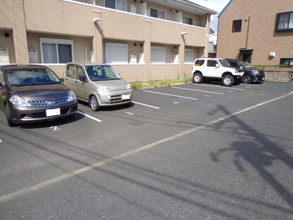 【駐車場】