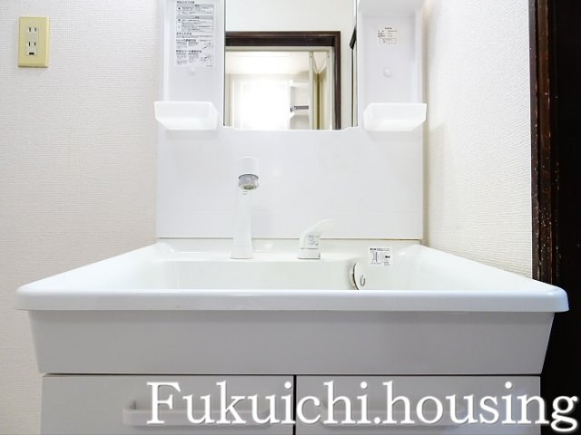 モビリアの洗面所