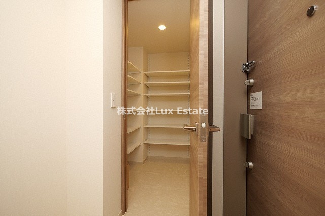ブランズタワー御堂筋本町の収納