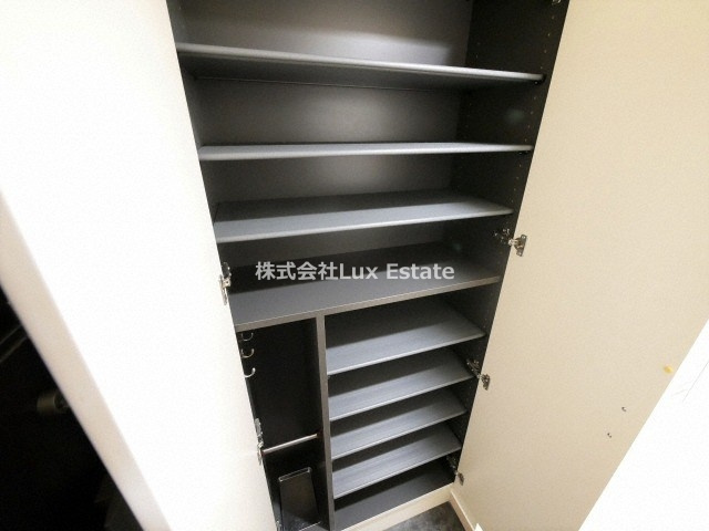 プレサンス本町プライムの収納