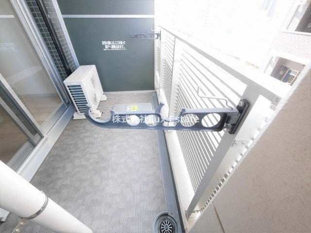 プレサンス松屋町駅前デュオのバルコニー