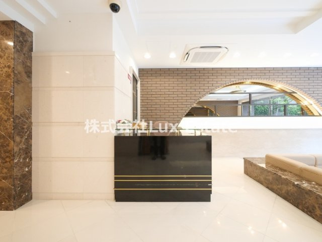 GALLERY谷町のロビー