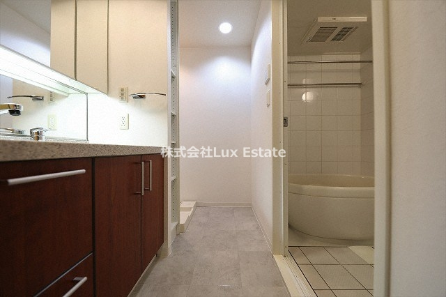 マスターズレジデンス道頓堀Ⅲの洗面所