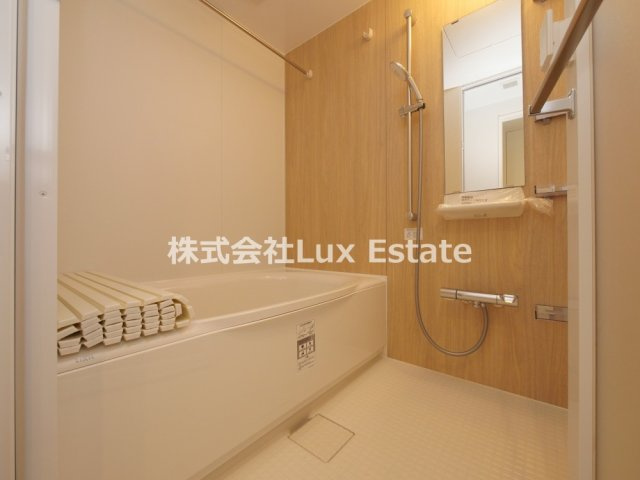 コンフォリア・リヴ大阪本町の浴室