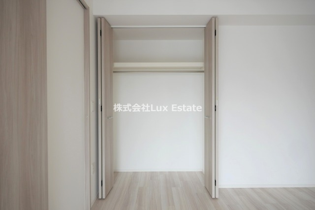 レジュールアッシュ谷町四丁目グランクラスの収納